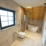 Pinehill Hotel, Restaurant , Pool & -