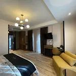 Pinehill Hotel, Restaurant , Pool & - 5* Razëm