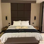 Pinehill Hotel, Restaurant , Pool & - Hotel Razëm