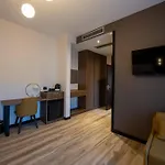 Pinehill Hotel, Restaurant , Pool & - Hotel