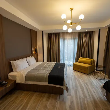 Pinehill Hotel, Restaurant , Pool & - Razëm