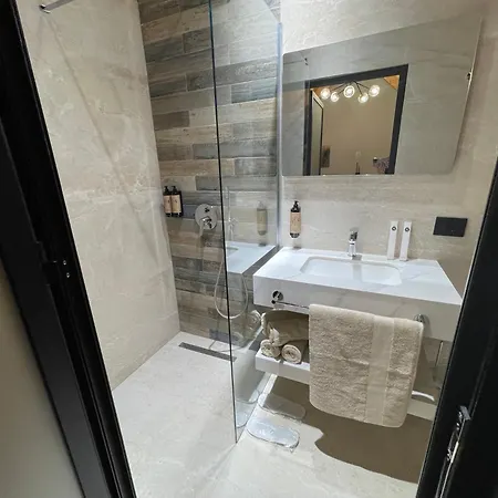 酒店 Pinehill Hotel, Restaurant , Pool & -