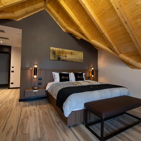 Pinehill Hotel, Restaurant , Pool & - Otel Razëm