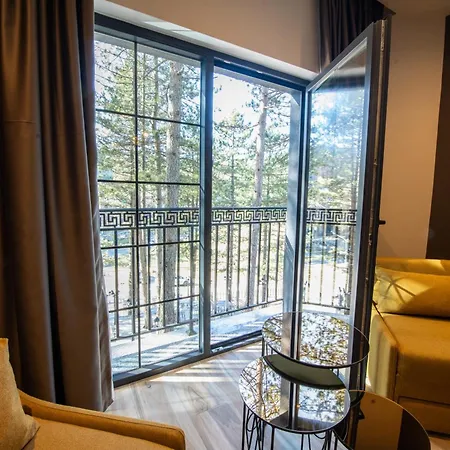 Pinehill Hotel, Restaurant , Pool & - Otel 5*