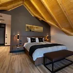 Pinehill Hotel, Restaurant , Pool & - Ξενοδοχείο Razëm