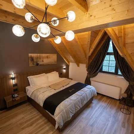 호텔 Pinehill Hotel, Restaurant , Pool & - 5*