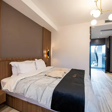 فندق Pinehill Hotel, Restaurant , Pool & - 5*