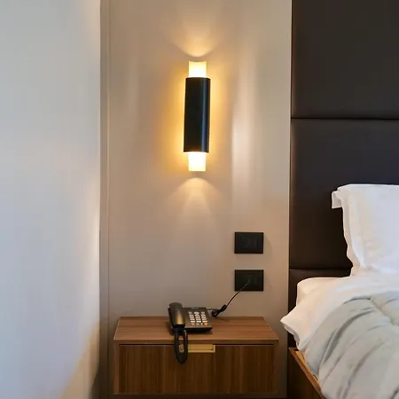 호텔 Pinehill Hotel, Restaurant , Pool & - Razëm