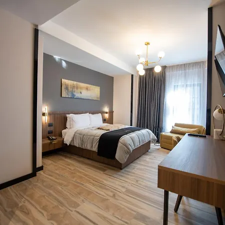 فندق Pinehill Hotel, Restaurant , Pool & - 5*