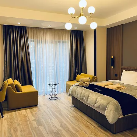 Pinehill Hotel, Restaurant , Pool & -
