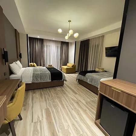 Pinehill Hotel, Restaurant , Pool & - מלון 5*